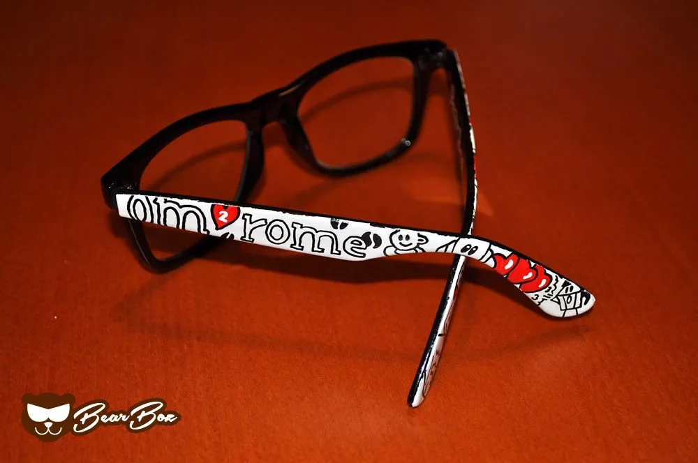 Gli occhiali per gli amici di OM2ROME firmati Bear Boz